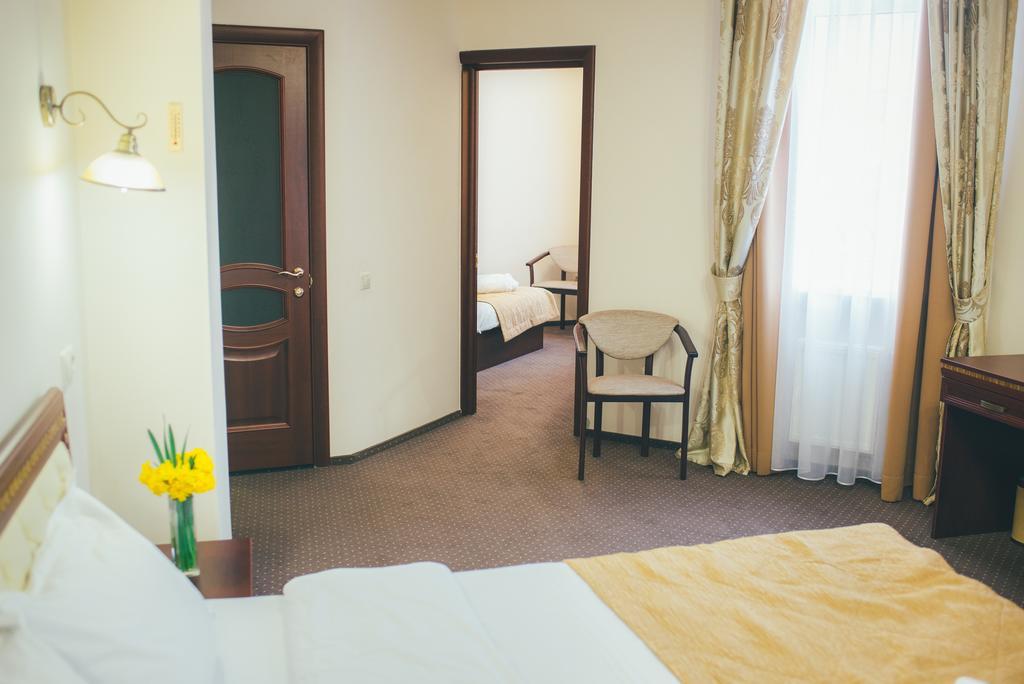 Svityaz Resort Truskavets Room photo